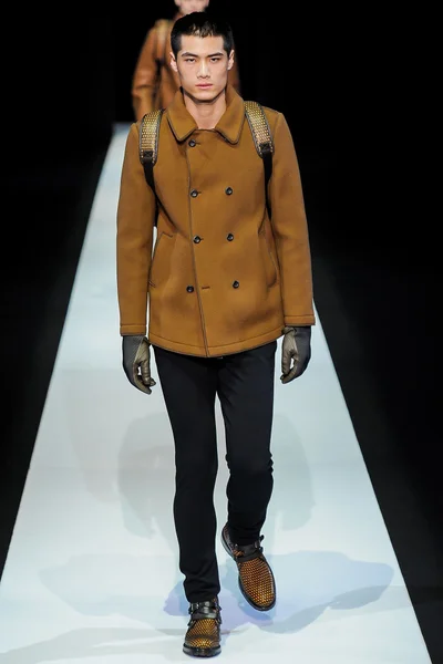 Look 64